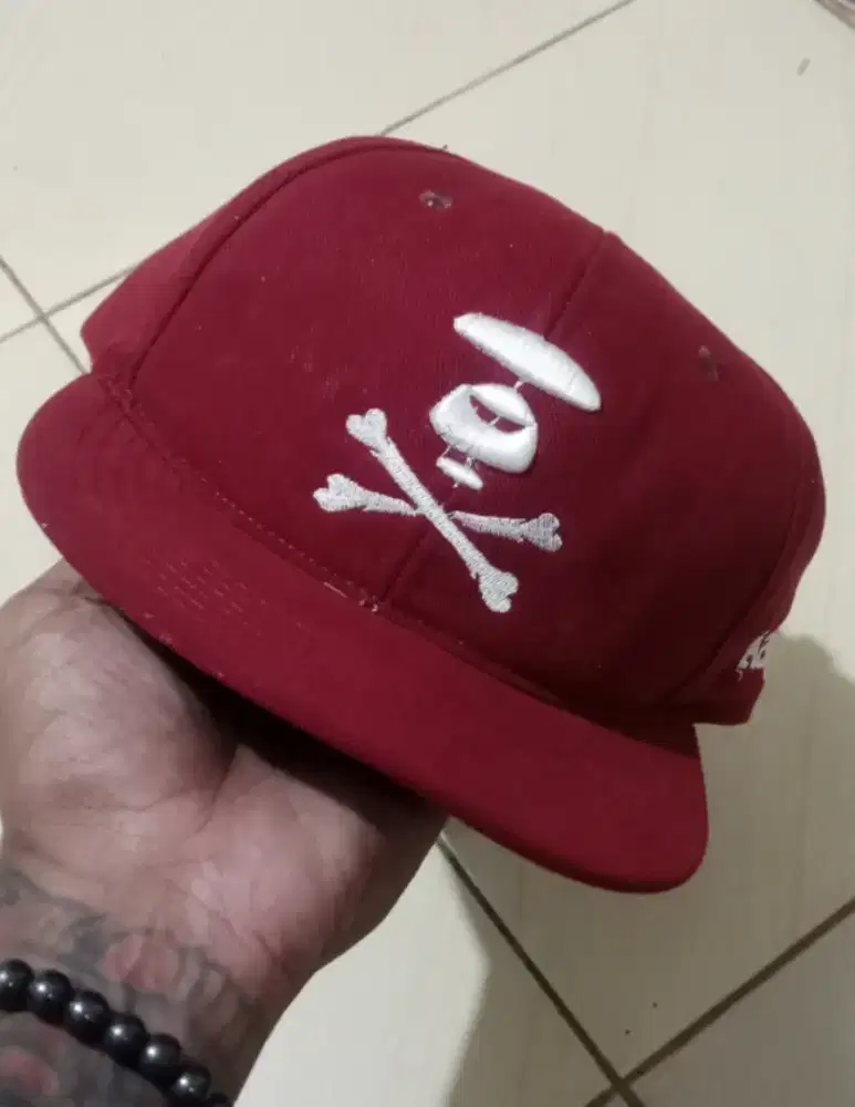 Dijual topi apee layak pakai