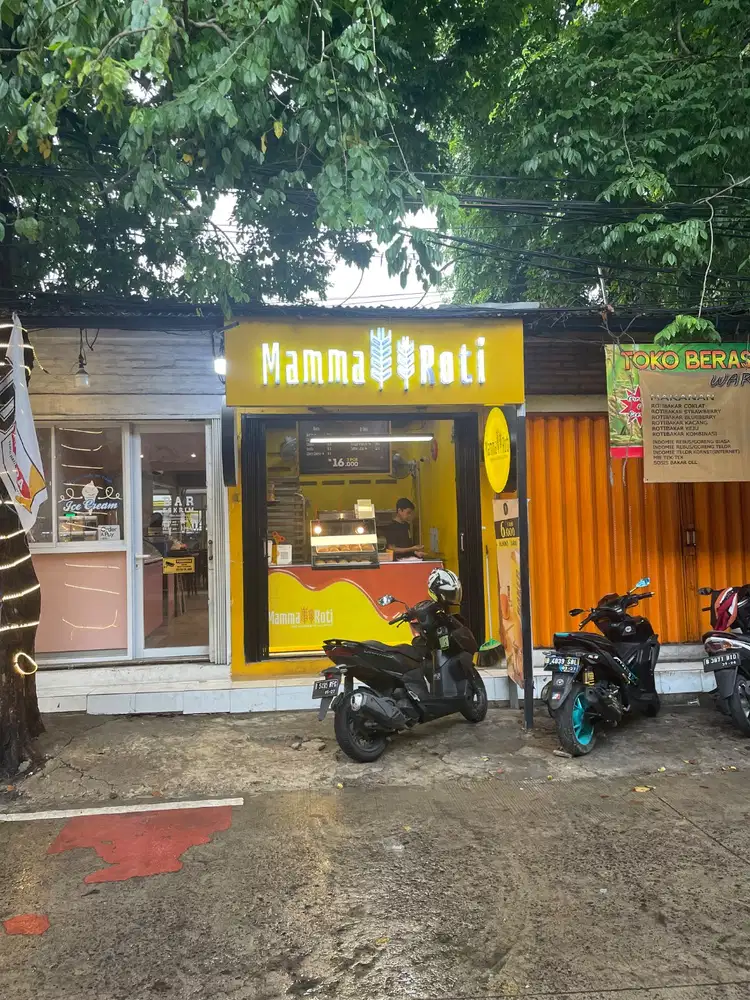 DICARI KARYAWAN JAGA TOKO ROTI JEMBATAN BESI
