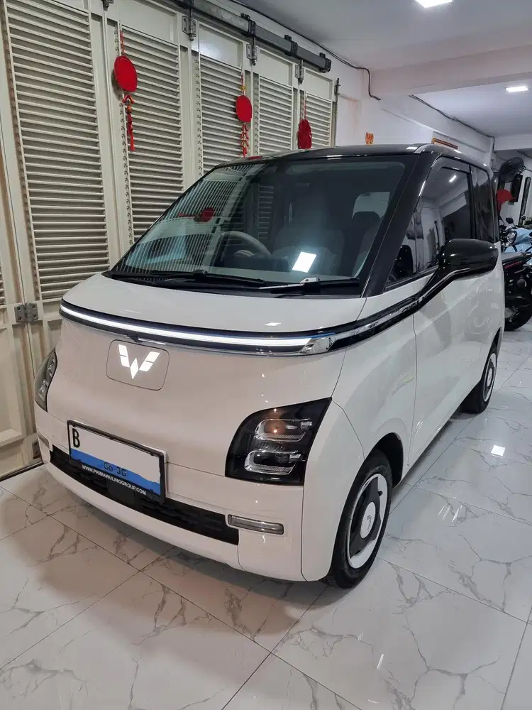 Wuling AIR EV Pro 300 kilo 2025 bln 6 Pajak 2027 Km 13 ribu record