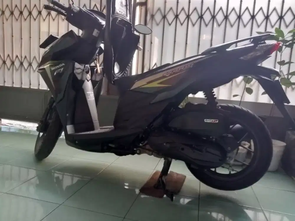 Jual vario LED 125  iss idling stop istimewa