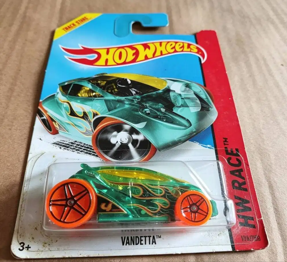 Paket 4 Hot Wheels: Vandetta x2 + Bone Shaker + Pharodox