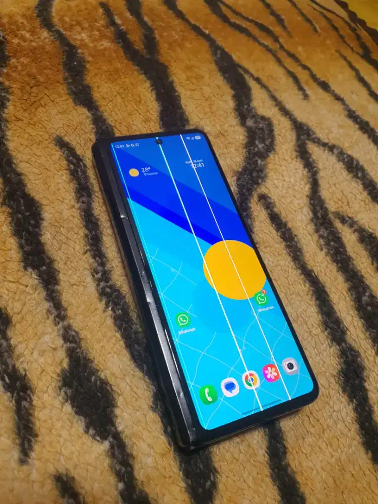 Samsung Z Fold 3 PhantomBlack 12/512Gb eks Inter 5G
