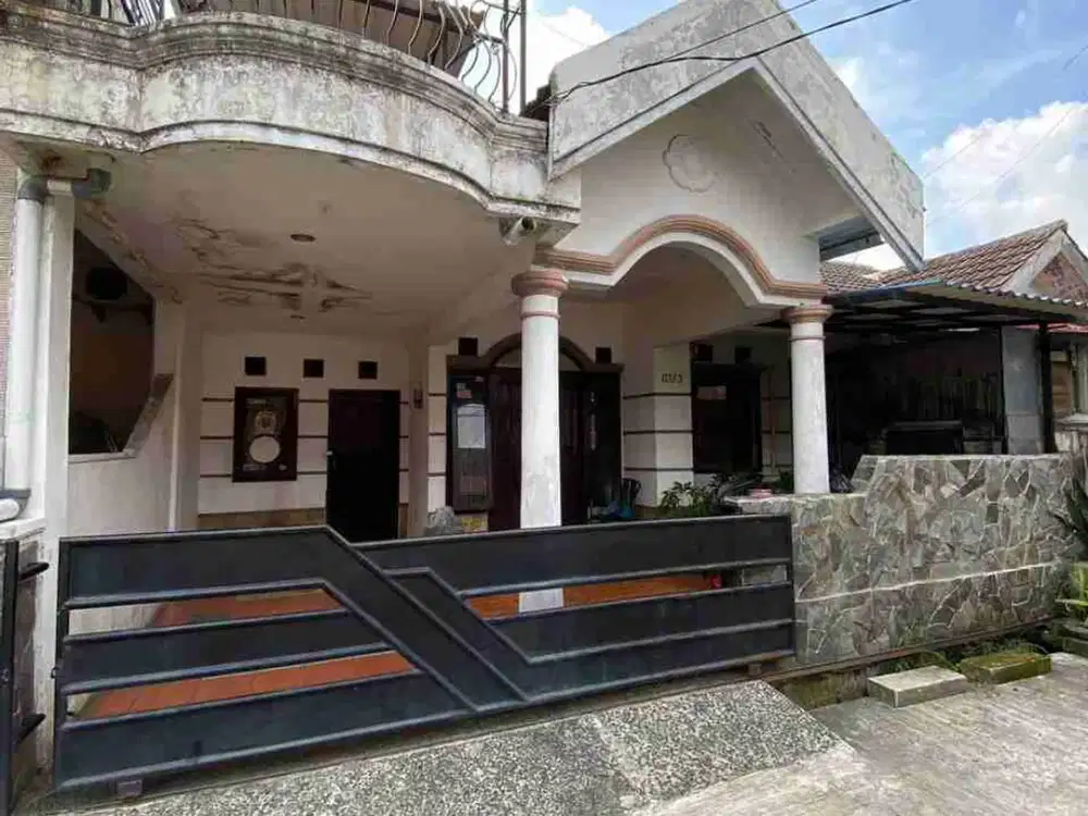 Dijual rumah dukuh zamrud 2 lantai harga murah