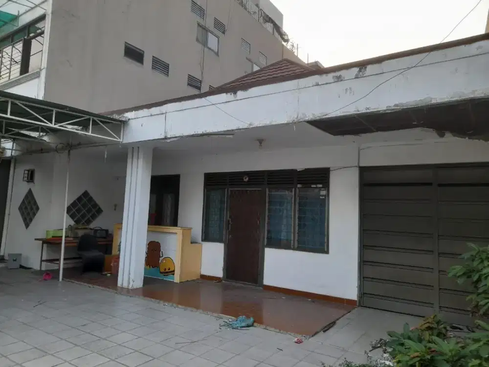 RUMAH STANDART SIAP HUNI DI JL KARTINI SAWAH BESAR JAKARTA PUSAT