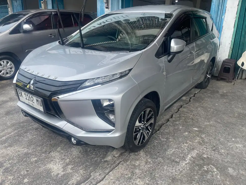 Xpander matic 2019 silver