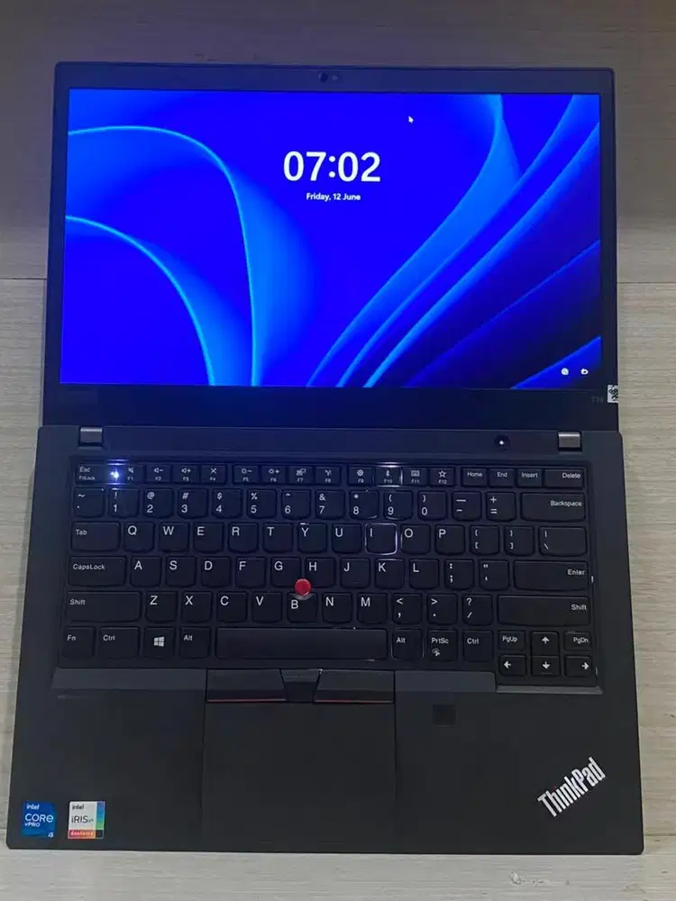 Laptop Thinkpad T14 Touchscreen||i5 gen 11|| 16gb || 256gb Bergaransi