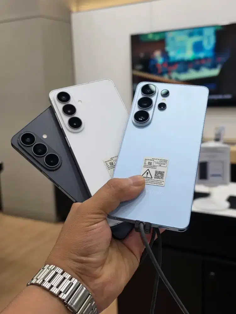 SAMSUNG GALAXY S26 SERIES