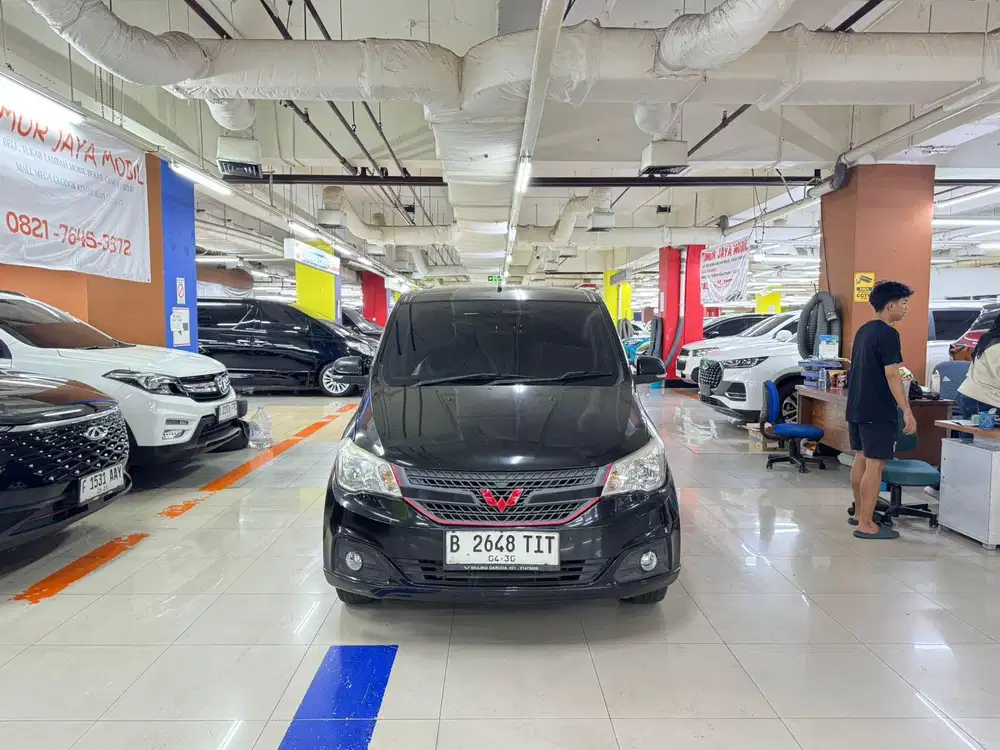 Wuling Confero 2020 Manual Hitam