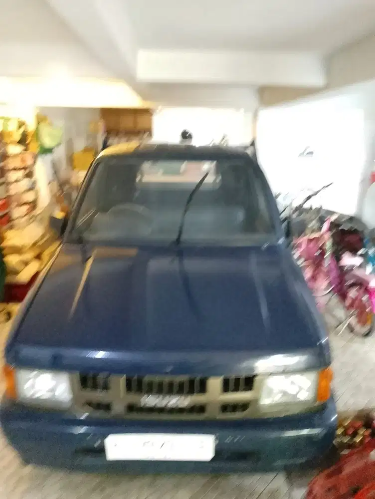 Isuzu Panther box 1997 Diesel