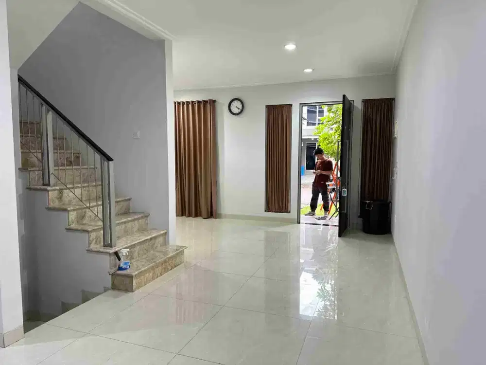 disewakan rumah golf island 6x15 semi furnish siap huni PIK