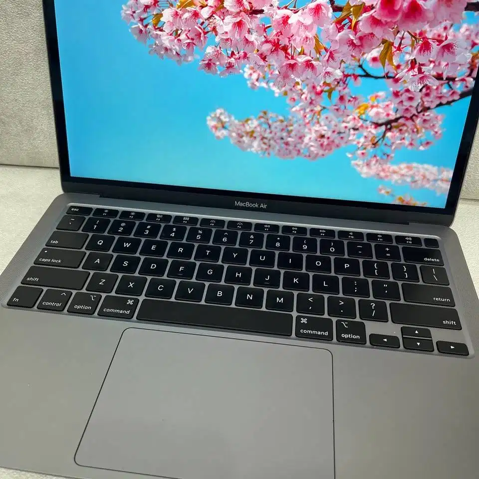 SALE MacBook Air 13 inch core i3 2020 RAM 8/128GB