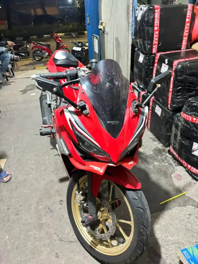 Honda CBR150R 2018