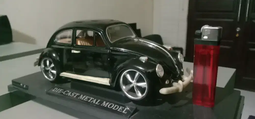 VW BEATLES SKALA 1:18
