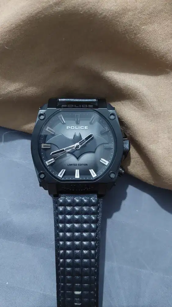 Police x Batman LIMITED EDITION