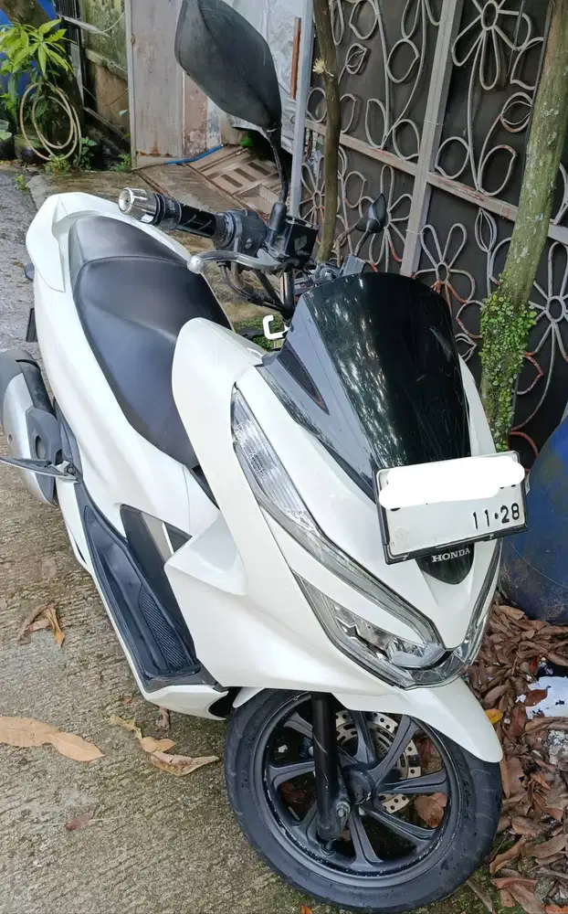 Honda PCX ABS 2018 putih