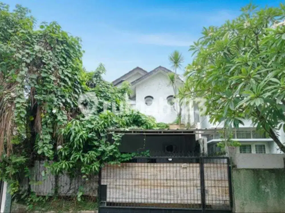 Rumah Lingkungan Aman di Lebak Bulus Dekat MRT Dijual Cepat