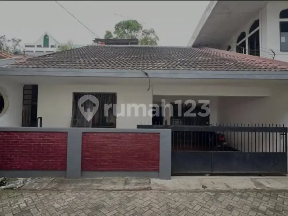 Rumah Siap Huni Harga Under Market Dekat MRT di Cilandak Barat Jakarta Selatan