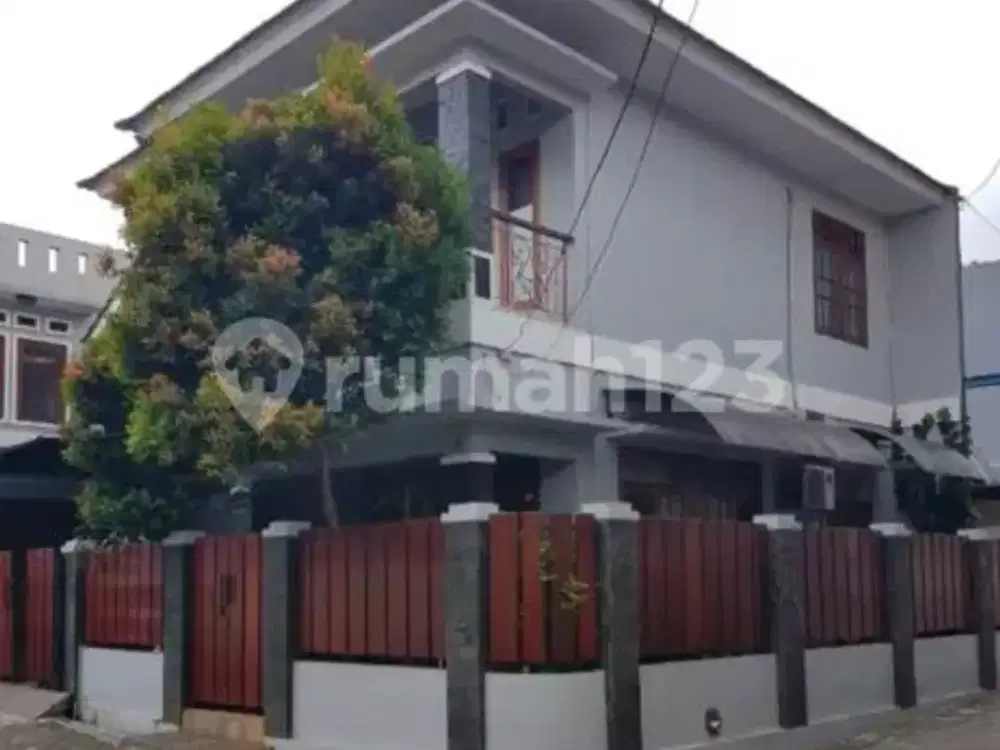 Rumah di Cipete Jarang Ada Lokasi Strategis Dijual Cepat