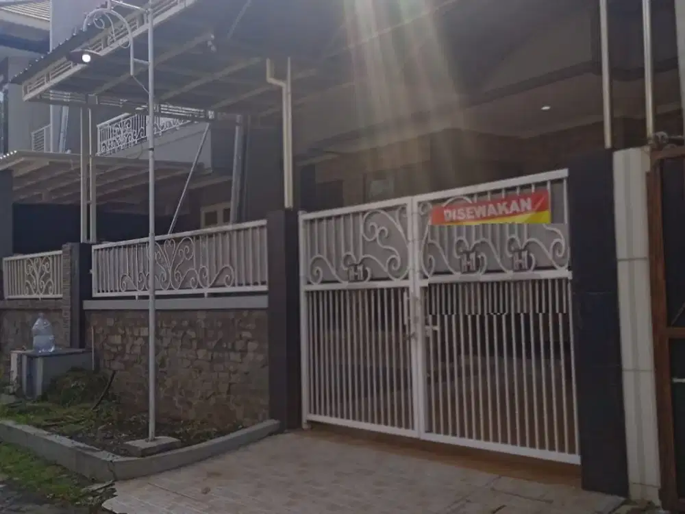 rumah disewakan graha indah kebonsari surabaya