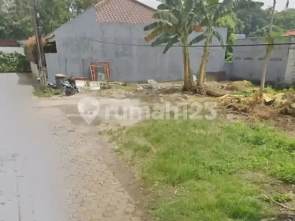 Tanah Lokasi Strategis Cocok untuk Hunian dan Usaha di Kemang