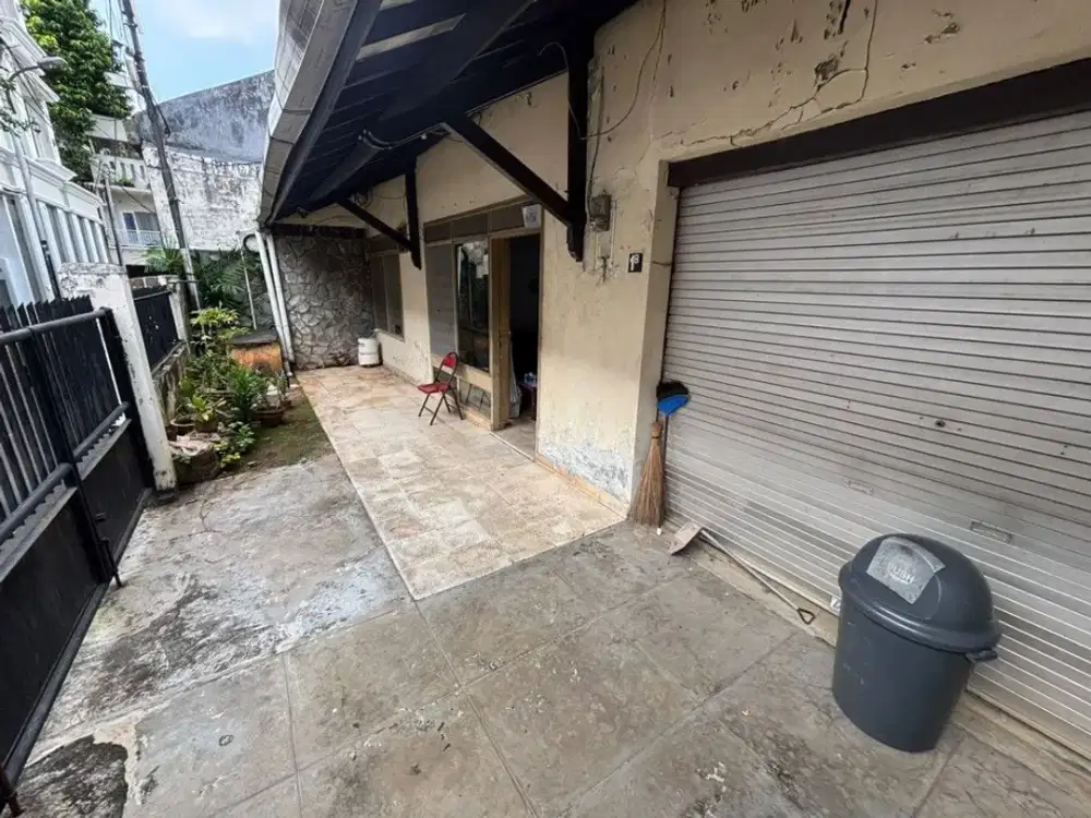 Dijual Rumah Hitung Tanah Di Senayan, Dekat GBK, Jakarta Selatan