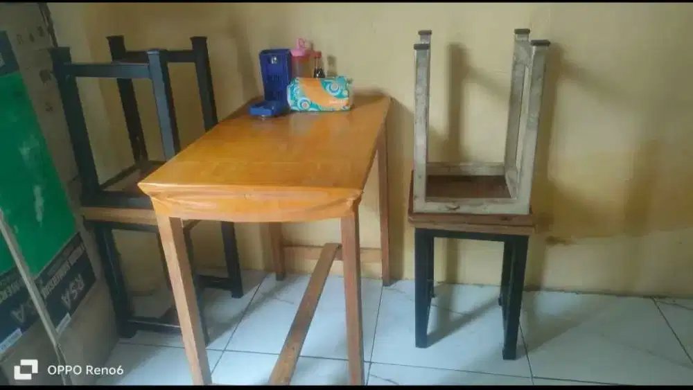 Dijual BU Meja dan bangku kali besi ex warkop