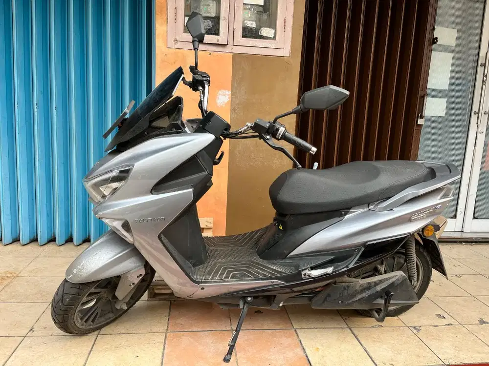 POLYTRON FOX R 2025 SILVER NEGO