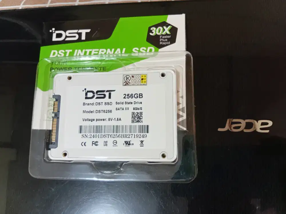 Ssd sata 256gb like new