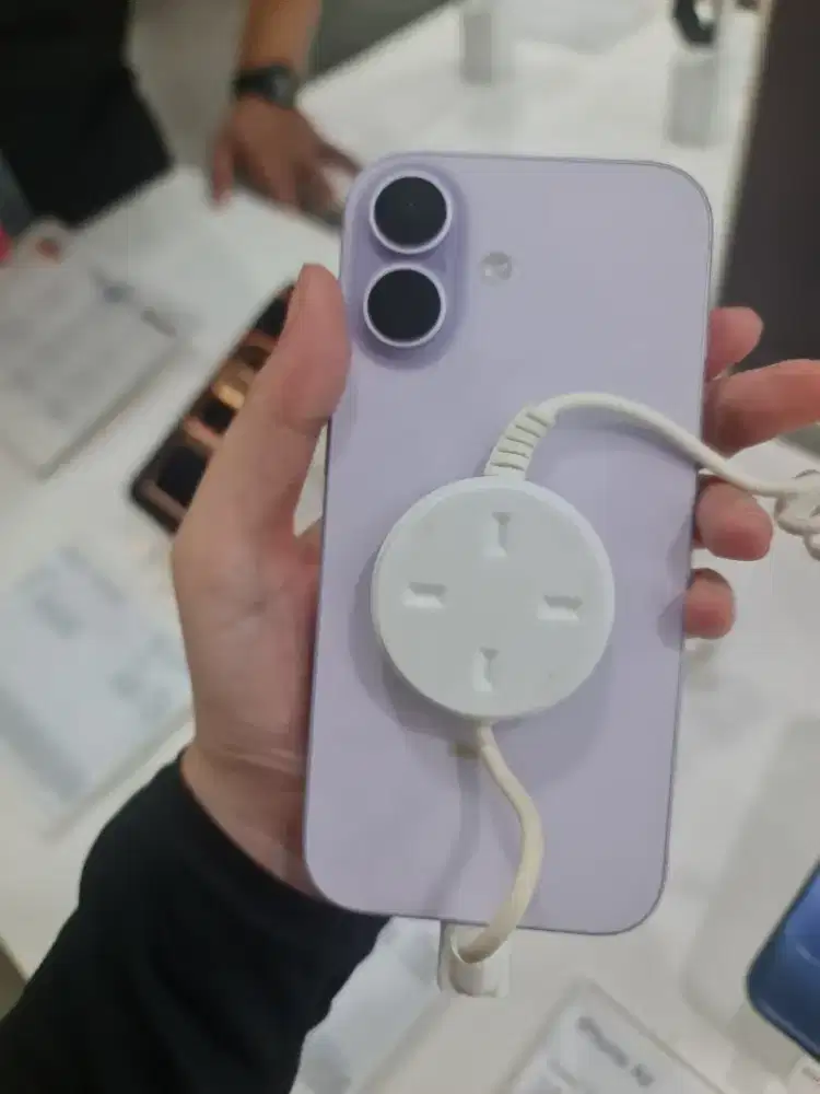 Iphone 17 256 gb garansi ibox