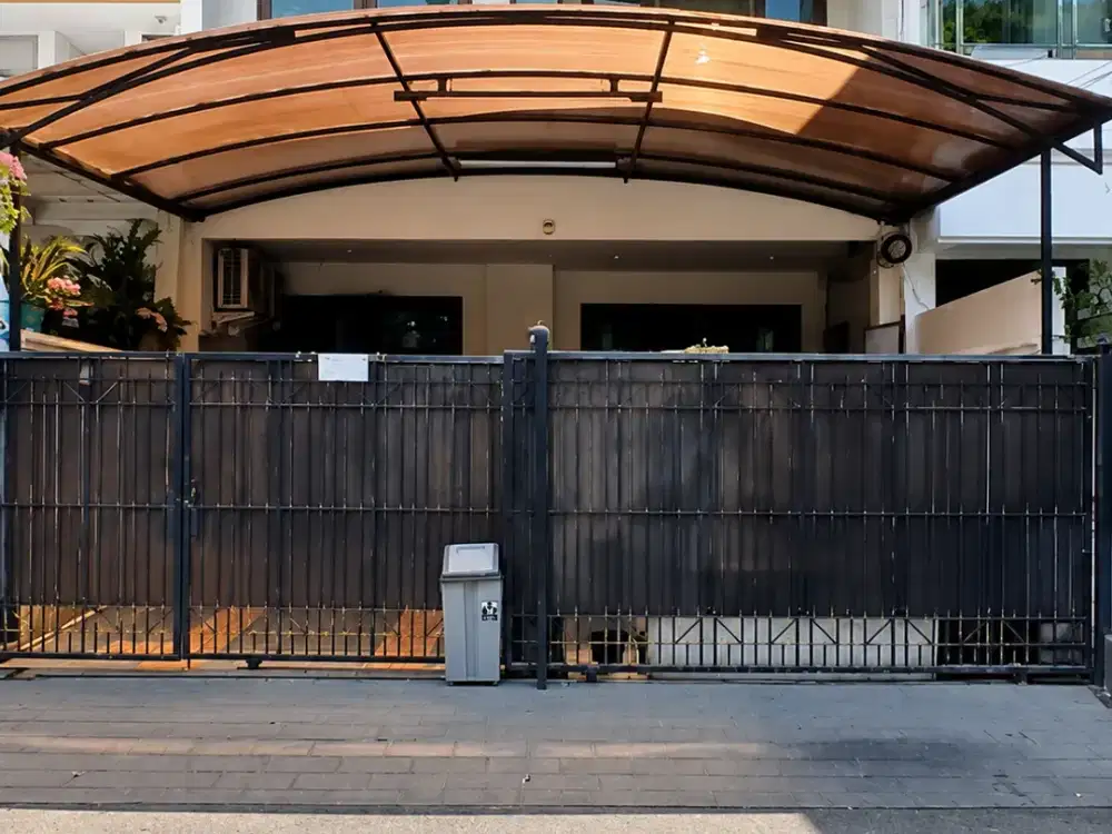 Rumah 2,5lt luas 6x17 102meter 4KT Kelapa Gading Jakarta Utara