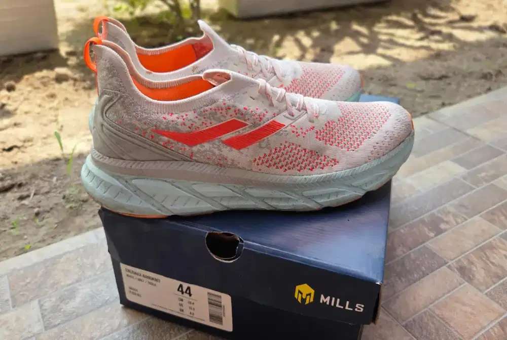 Sepatu Mills ENERMAX NANOKNIT
