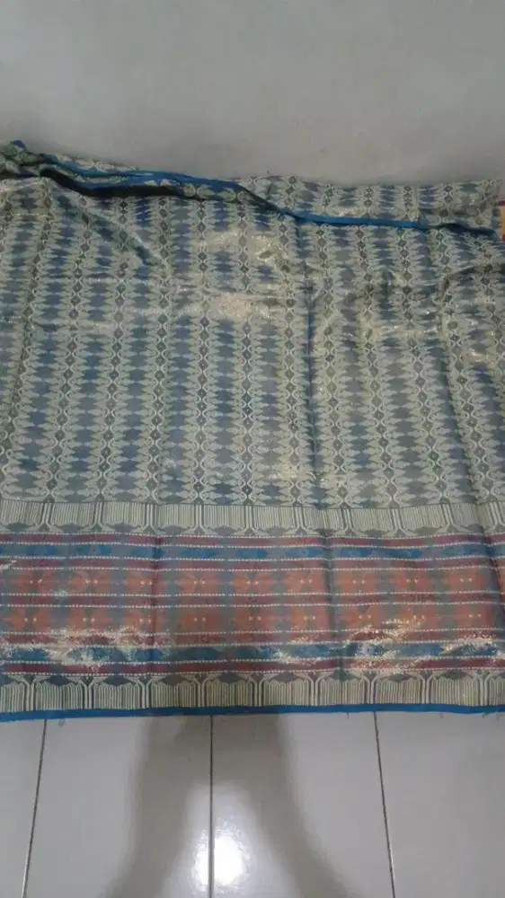 Kain tenun motif