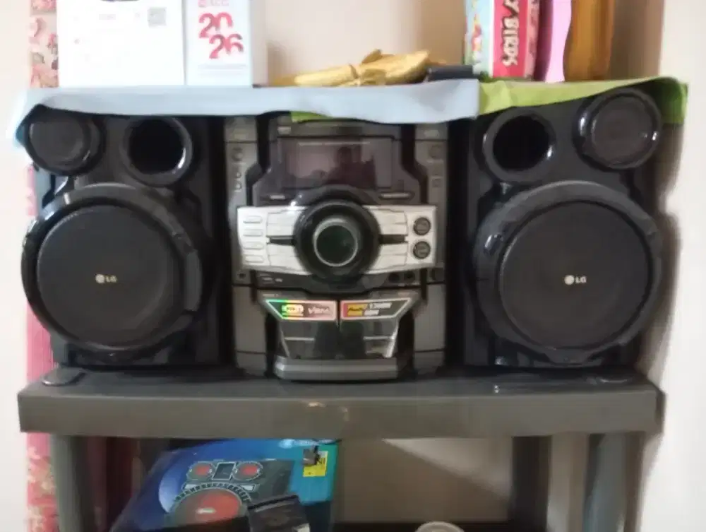 Radio tape CD VCD kaset merek LG