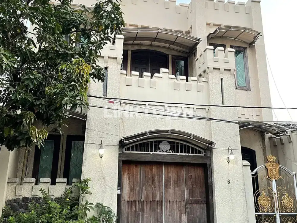 Termurah Rumah Strategis 2 Lantai di Tropodo Indah