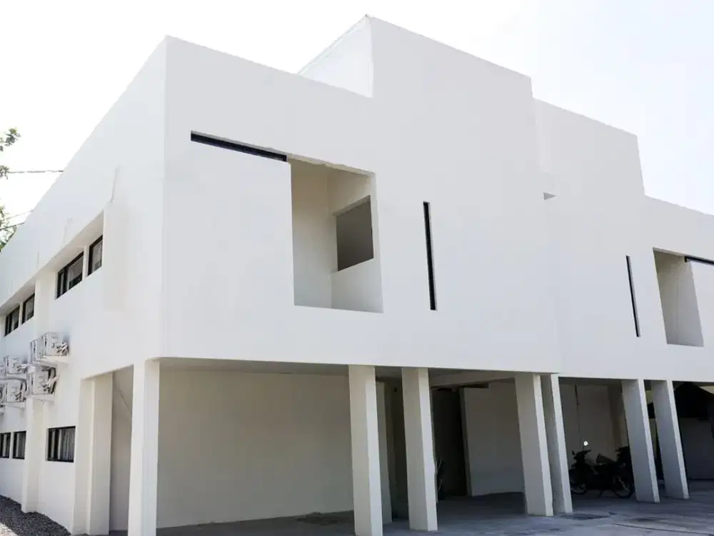 Dijual kos exclusive full furnishead 2 lantai lokasi strategis di maguwoharjo yogyakarta