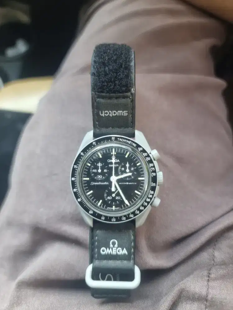 Omega x swatch mission to the moon