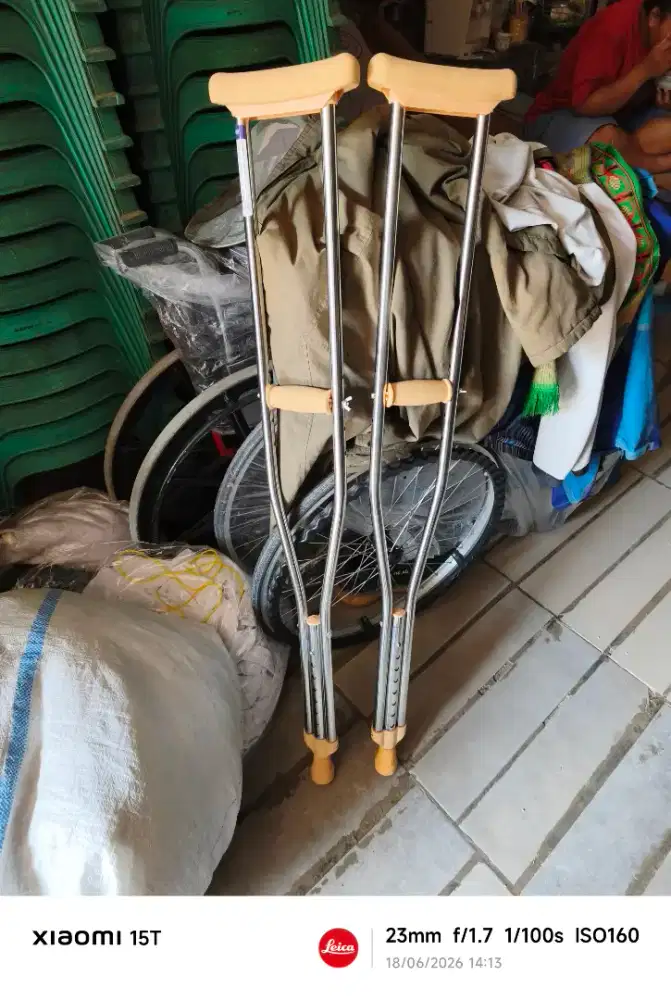 TONGKAT KRUK WALKER KETEK KETIAK