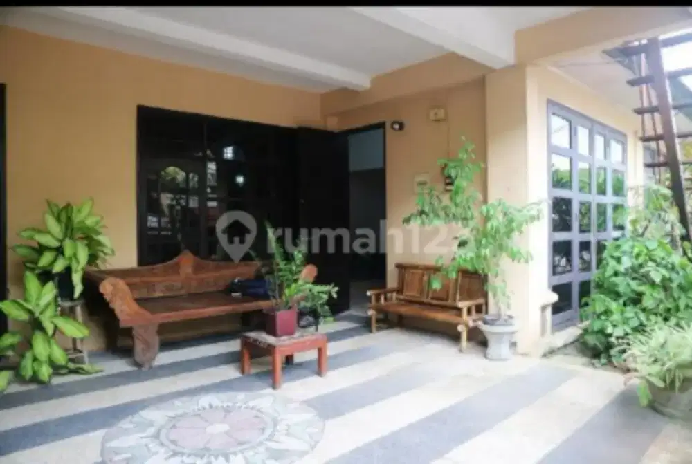Hot Deal! Rumah 2 Lantai Selangkah Jalan Raya Semer Canggu, SHM - Thumbnail 2