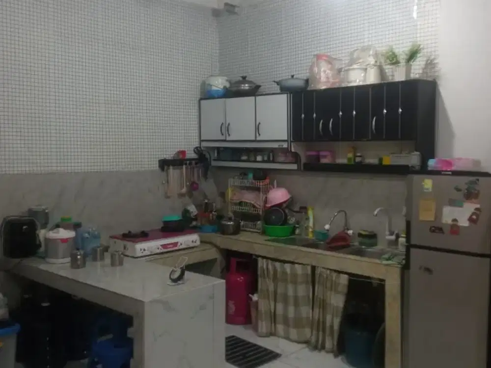 Dijual Rumah Harapan Indah, Bekasi
