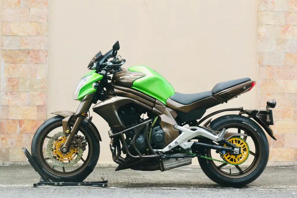 Kawasaki er6n 650 mulus KTM Duke390 W250 Z650 R6