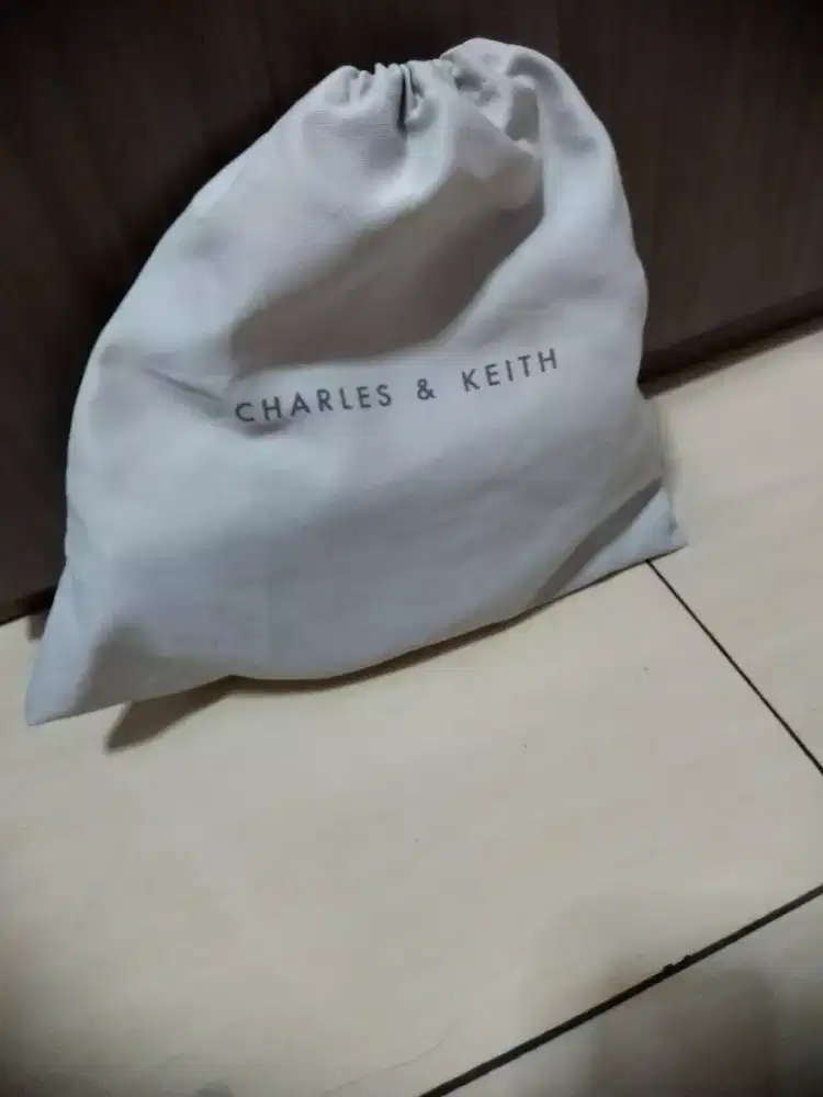 Tas Charles n Keith ori
