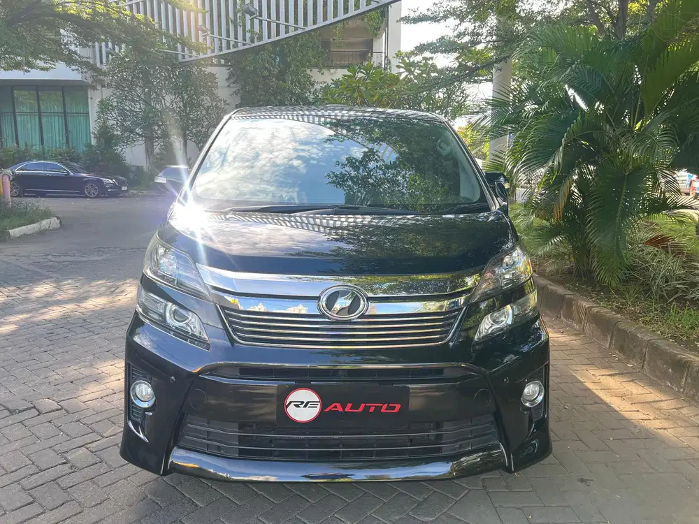 TOYOTA Vellfire ZG Aless 2.4 AT 2014