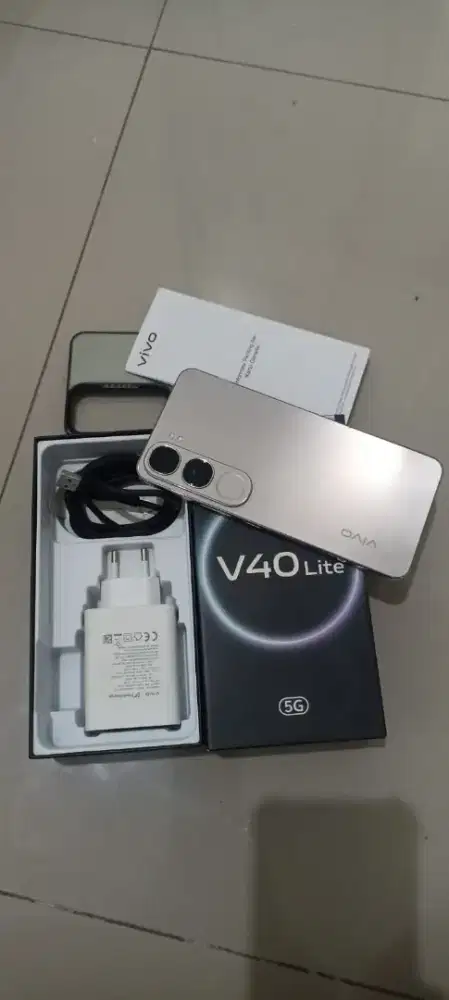Vivo v40 lite 5G 12/512
