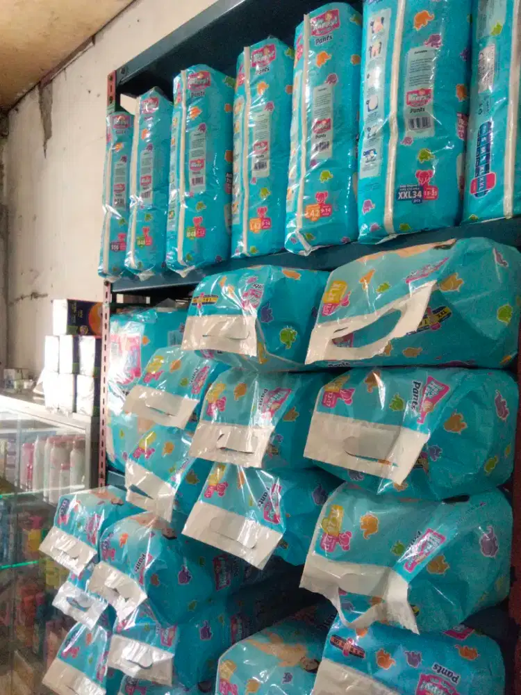 Pampers dan susu bayi