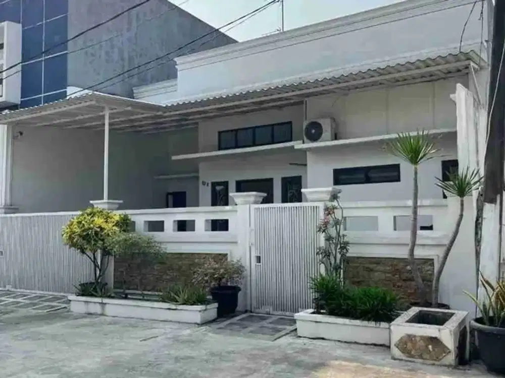 Dijual Rumah Lebar 10 di Harapan Indah Bekasi
