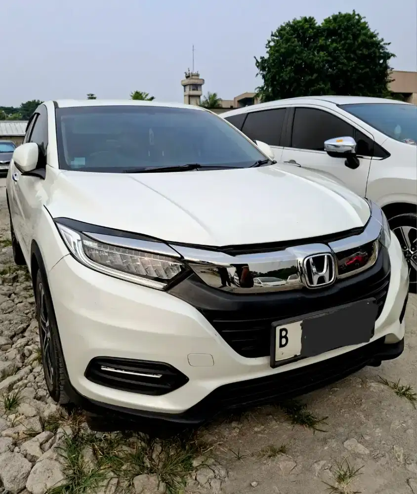 Honda HRV SE 2021 AT putih metalik