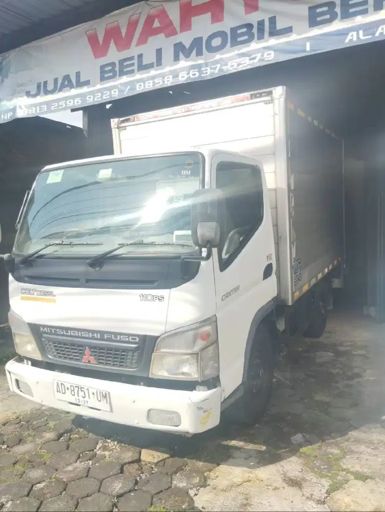 Mitsubishi FE 71 2012 Box Canter