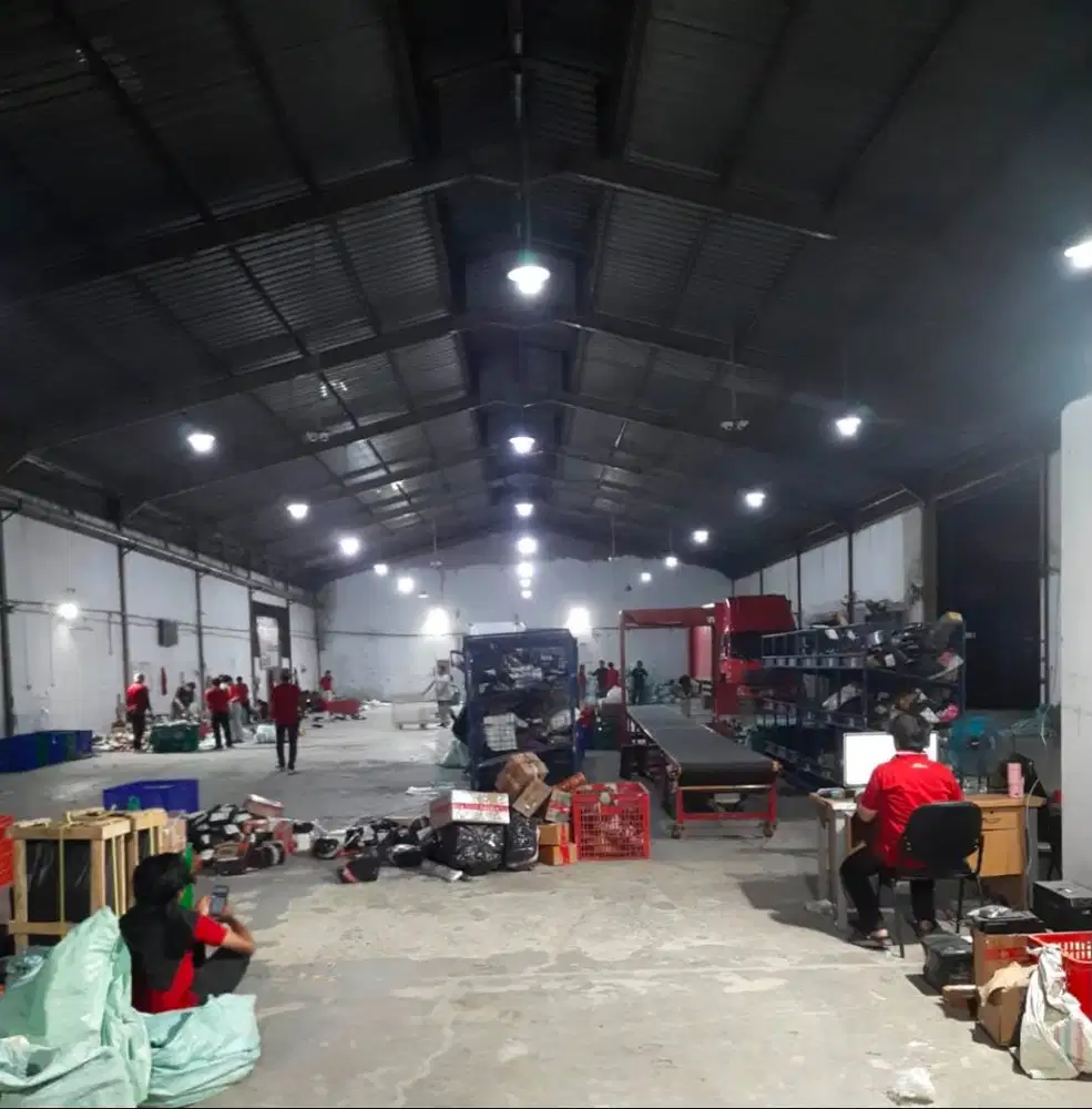 LOWONGAN KERJA KURIR PAKET