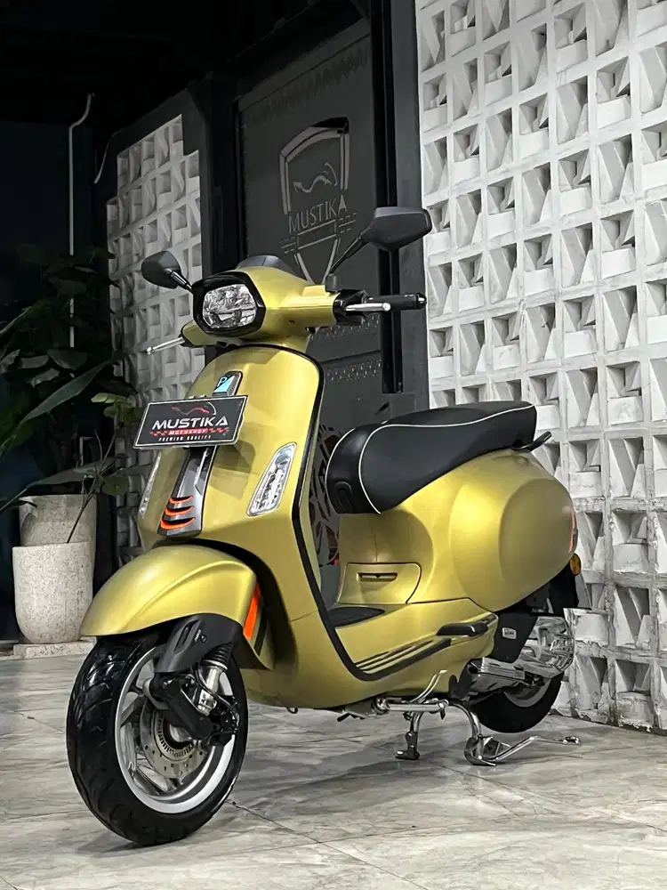 Green Olive‼️Vespa Sprint S 2024 ABS. KM 14RB. DANNY Mustika Sulfat