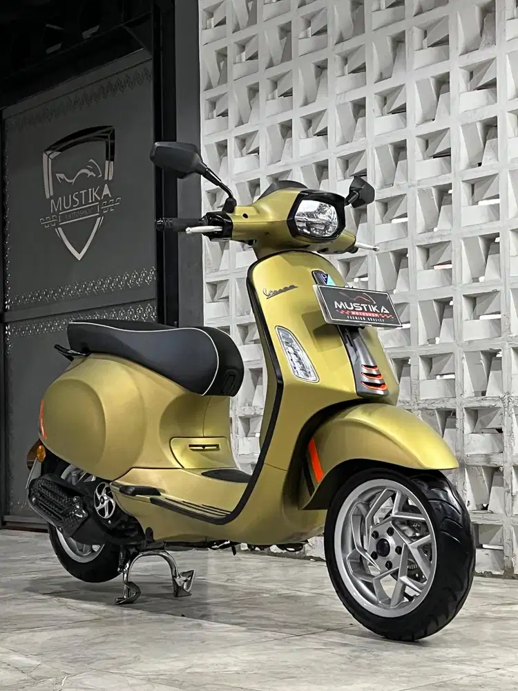 Km 14rb‼️Vespa Sprint S ABS Green Olive. DANNY Mustika Sulfat